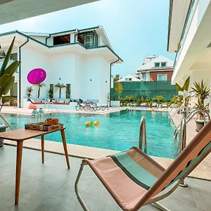 Hotel S-cape